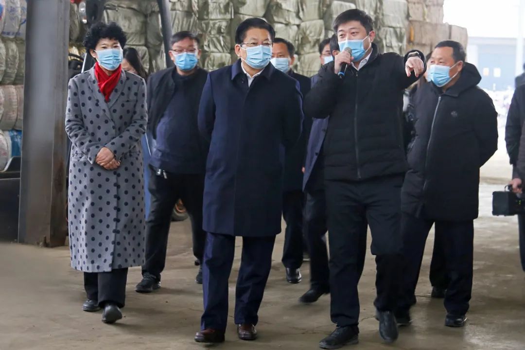 【集團(tuán)動(dòng)態(tài)】提質(zhì)增效強(qiáng)龍頭、助力發(fā)展高質(zhì)量-市委書(shū)記朱是西到南陽(yáng)仙草健康集團(tuán)調(diào)研